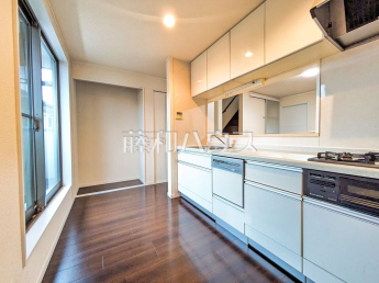 新座市新堀1丁目　中古戸建物件画像