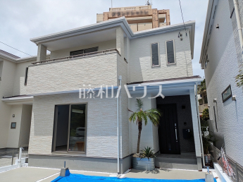 浦添市伊祖5丁目　全3棟／B号棟　新築分譲住宅物件画像