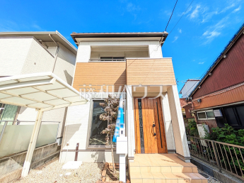 春日井市南花長町　中古戸建て物件画像