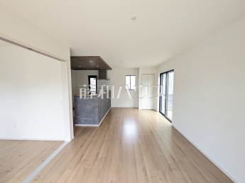 福岡市西区泉3丁目　全1棟　新築分譲住宅物件画像