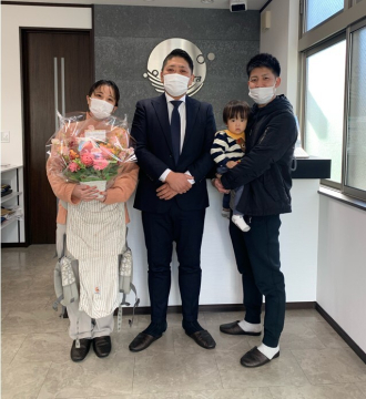 H様４人家族　元気いっぱいのR君とH君