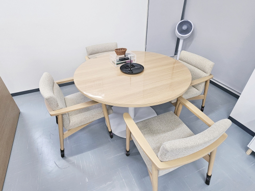 お客様が気持ちよく快適にお打合せが出来る環境を心がけております。