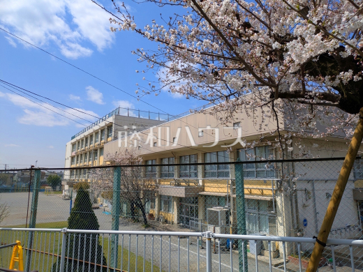 三鷹市立羽沢小学校