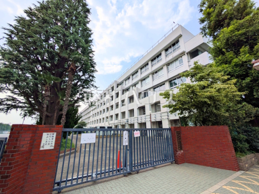 三鷹市立第一中学校