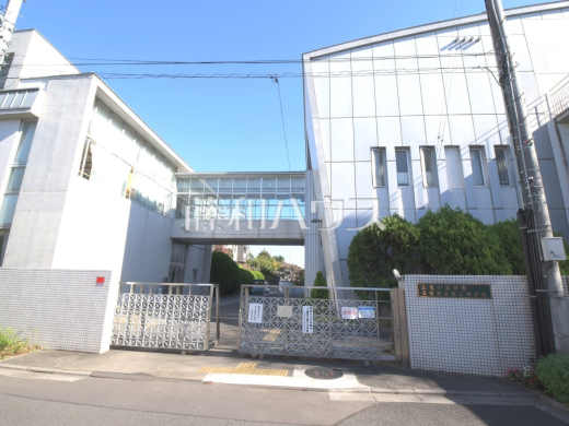 三鷹市立第三中学校