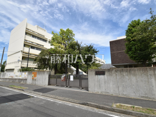 狛江市立狛江第二中学校