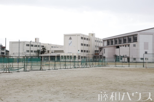 春日井市立知多中学校
