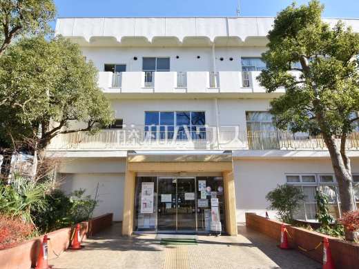 くにたち中央図書館