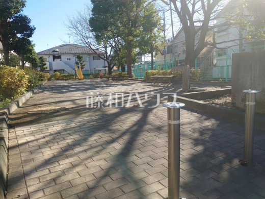 芝久保一丁目第4公園