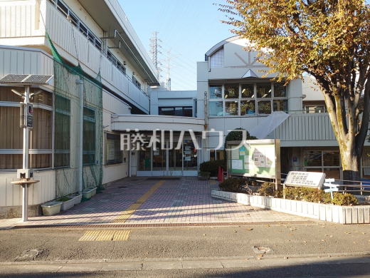 国分寺市立光図書館