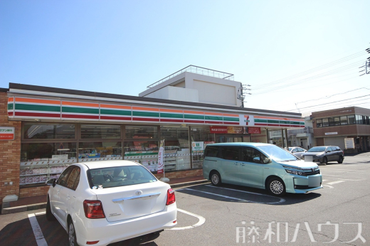セブンイレブン味美白山店