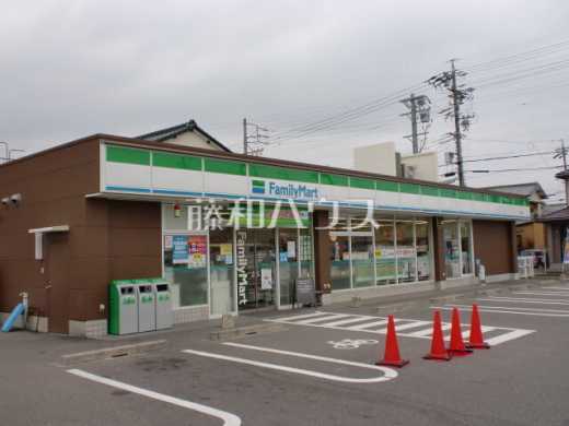ファミリーマート 小牧新町店