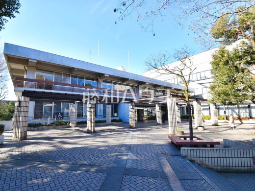 小平市 中央公民館