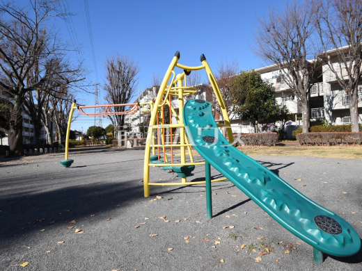 上連雀ひよこ児童遊園