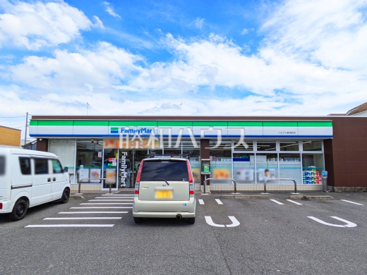 ファミリーマート大楽寺町店