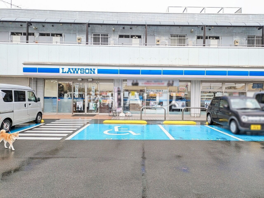 ローソン 八王子長房町店