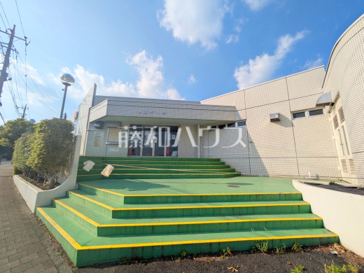 西府プール