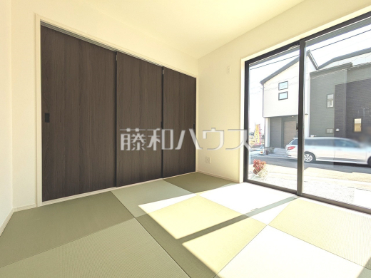 1号棟　和室　畳は熱伝導率が低く断熱効果があります。畳のあるお部屋は、夏は涼しく冬は暖かく過ごせます。【富士見市大字水子】