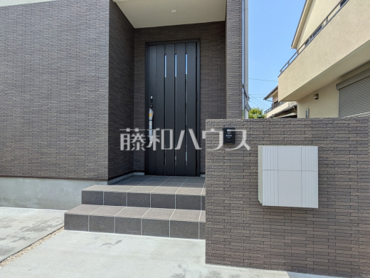 2号棟　玄関　【三鷹市北野３丁目】