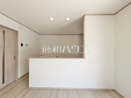 C号棟　キッチン　【春日井市味美白山町１丁目】