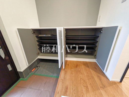 6号棟　収納　【東村山市廻田町２丁目】