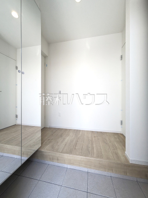 玄関　【東村山市青葉町２丁目】