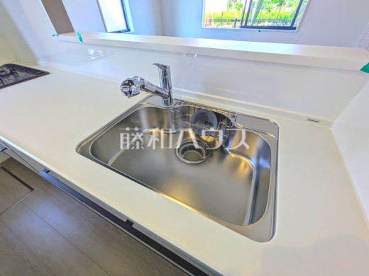 浄水器一体型水栓　【武蔵村山市大南１丁目】　いつでもおいしいお水が飲める浄水器一体型水栓も完備