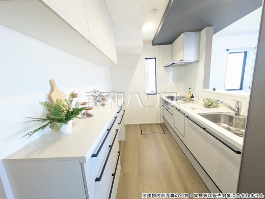 モデルハウス写真　キッチン　【武蔵村山市大南１丁目】