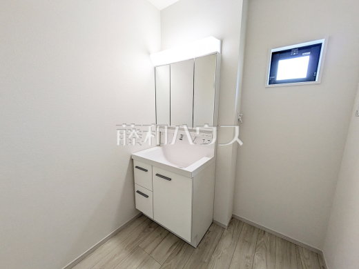 洗面室　【福岡市早良区野芥６丁目】