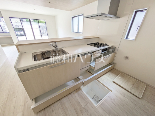 キッチン　【福岡市早良区野芥６丁目】