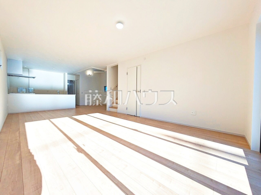 1号棟　リビング　【八王子市元本郷町３丁目】