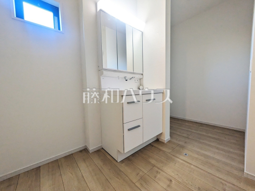 1号棟　洗面室　【八王子市元本郷町３丁目】