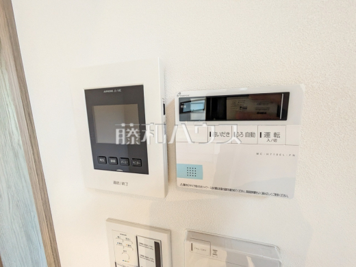 TVモニター付きインターホン・給湯スイッチ　