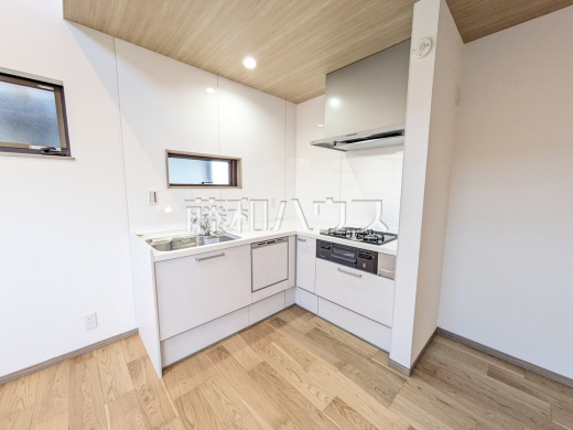 キッチン　【日野市東豊田３丁目】