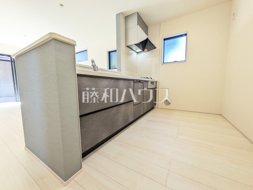 2号棟　キッチン　【調布市深大寺北町６丁目】