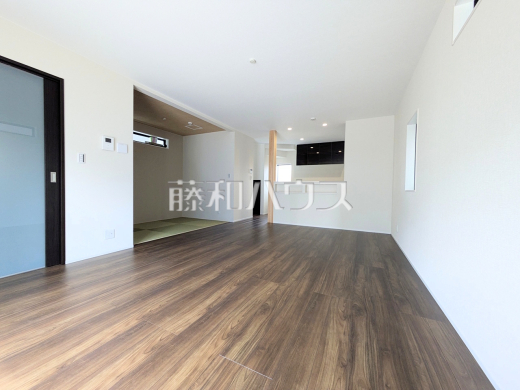 3号棟　リビング　【三鷹市北野３丁目】