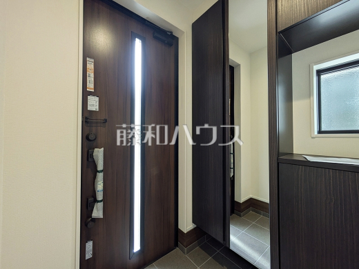 3号棟　玄関　【三鷹市北野３丁目】