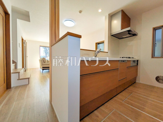 8号棟　キッチン　【三鷹市北野３丁目】