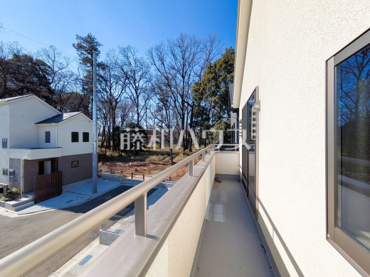 8号棟　バルコニー　【三鷹市北野３丁目】