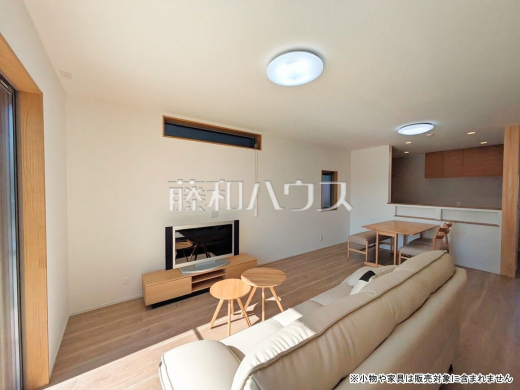 8号棟　リビング　【三鷹市北野３丁目】