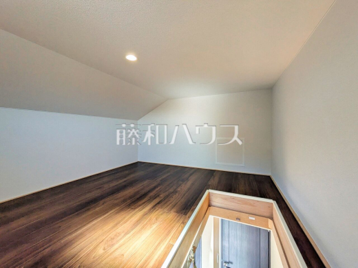 9号棟　グルニエ　【三鷹市北野３丁目】