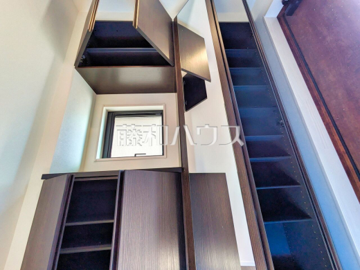 9号棟　玄関収納　【三鷹市北野３丁目】