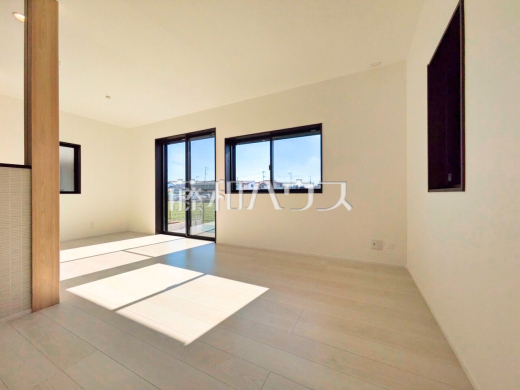 14号棟　リビング　【三鷹市北野３丁目】