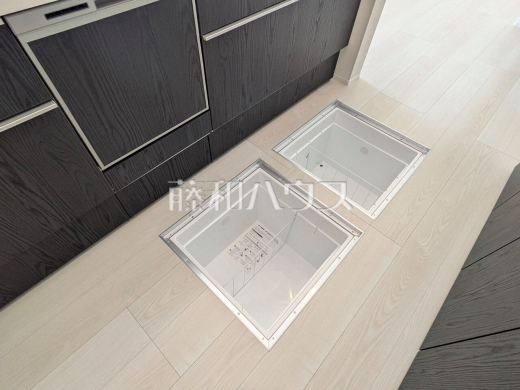 14号棟　床下収納　【三鷹市北野３丁目】
