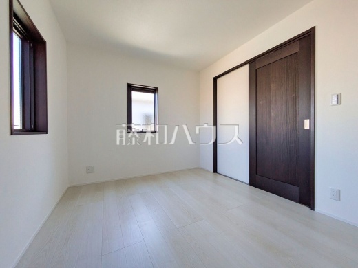 14号棟　居室　【三鷹市北野３丁目】