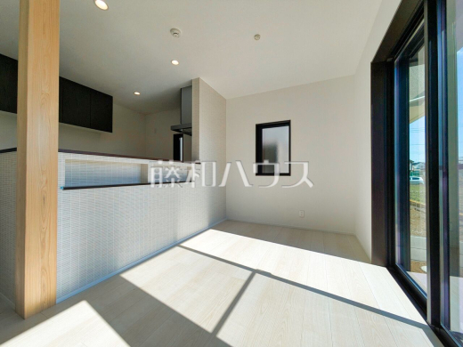 14号棟　リビング　【三鷹市北野３丁目】