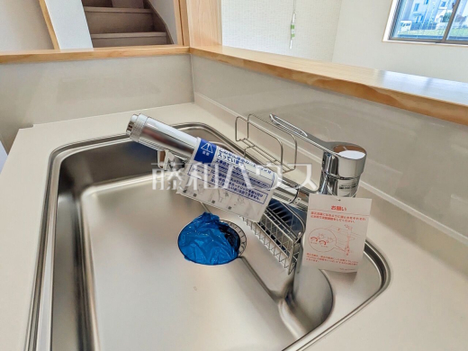 15号棟　浄水器一体型水栓　【三鷹市北野３丁目】　いつでもおいしいお水が飲める浄水器一体型水栓も完備 
