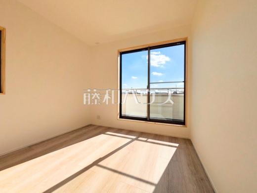 15号棟　居室　【三鷹市北野３丁目】