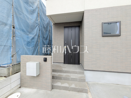 16号棟　玄関　【三鷹市北野３丁目】