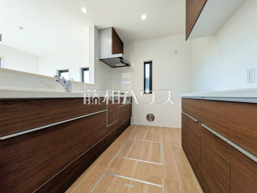 16号棟　キッチン　【三鷹市北野３丁目】